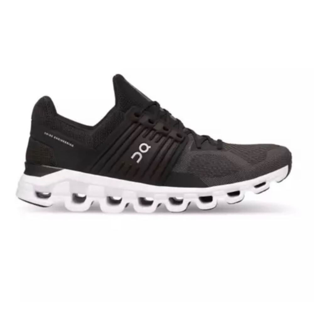 On Running Men's On Cloud Cloudswift Sneakers size 9. Brand New.
